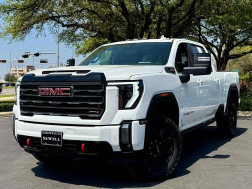 Summit White 2024 GMC Sierra 2500 AT4