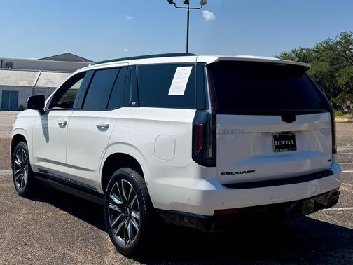 2023 Cadillac Escalade Sport