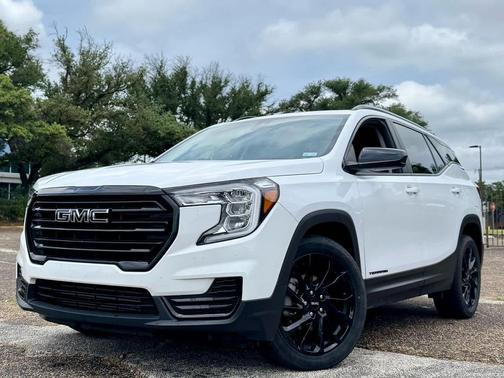 Summit White 2023 GMC Terrain SLE