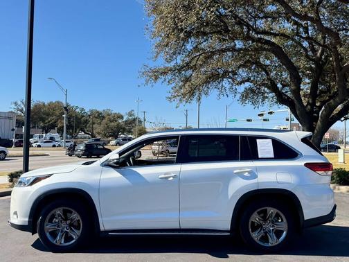 2017 Toyota Highlander Limited