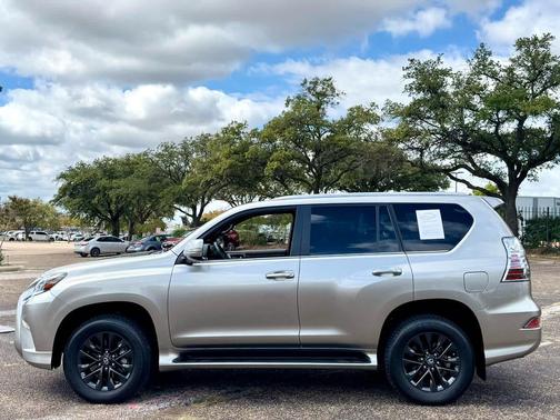2023 Lexus GX 460 Premium