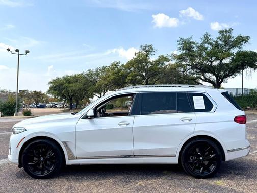 2021 BMW X7 xDrive40i