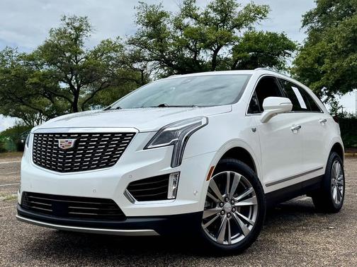 Crystal White Tricoat 2024 Cadillac XT5 Premium Luxury