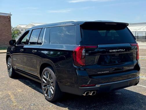 Onyx Black 2026 GMC Yukon XL Denali Ultimate