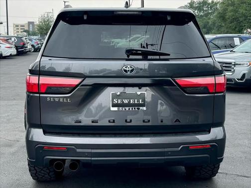 2023 Toyota Sequoia Base