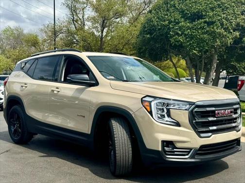 2022 GMC Terrain AWD AT4