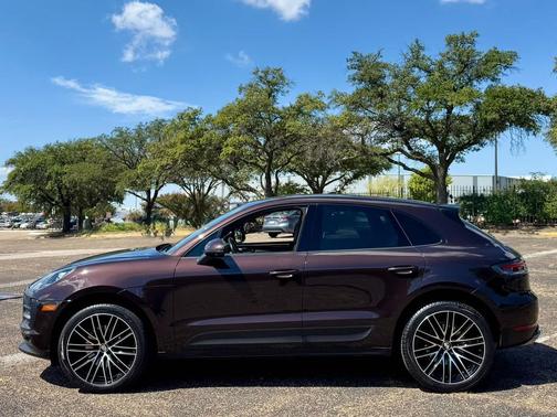 2021 Porsche Macan 