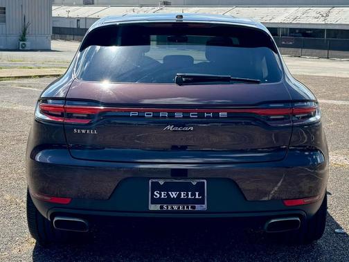 2021 Porsche Macan 