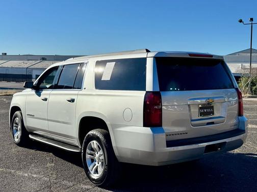 2018 Chevrolet Suburban LT