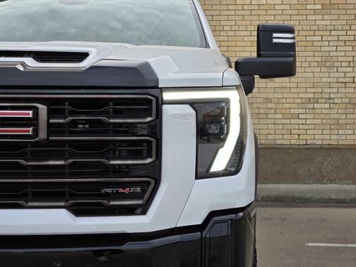 2026 GMC Sierra 2500 AT4X