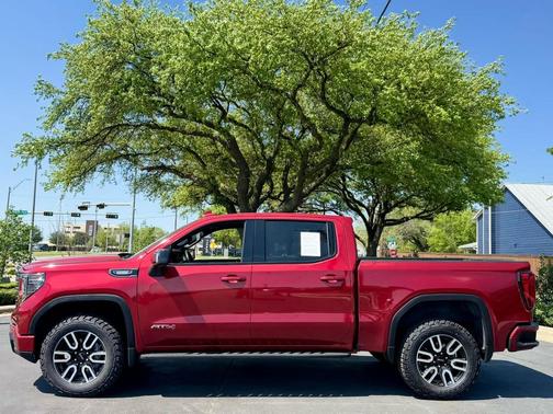 2023 GMC Sierra 1500 AT4