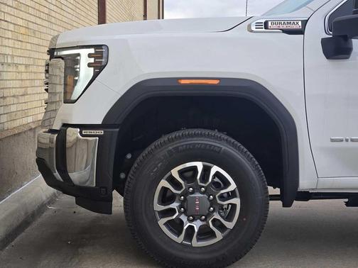 2026 GMC Sierra 2500 SLT