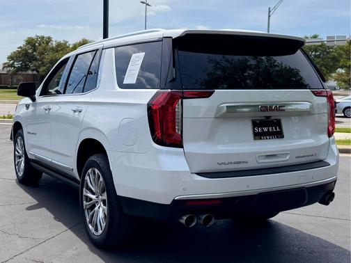 White Frost Tricoat 2023 GMC Yukon Denali
