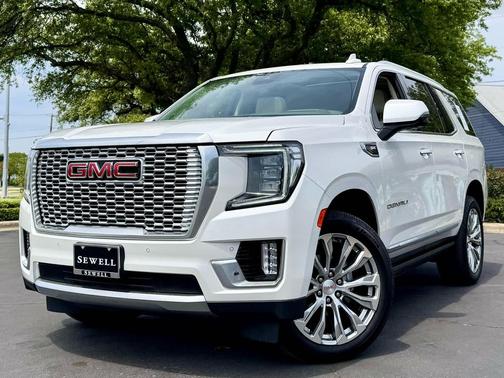 White Frost Tricoat 2023 GMC Yukon Denali