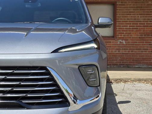 moonstone gray metallic 2026 Buick Enclave Preferred