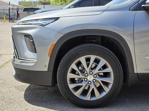 moonstone gray metallic 2026 Buick Enclave Preferred