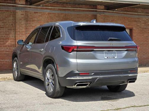 moonstone gray metallic 2026 Buick Enclave Preferred