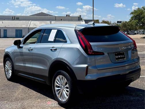 2024 Cadillac XT4 Luxury