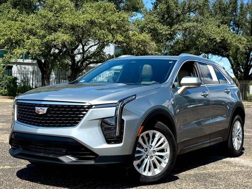 2024 Cadillac XT4 Luxury