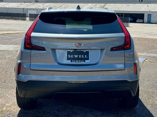 2024 Cadillac XT4 Luxury