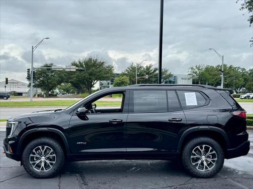 2024 GMC Acadia AWD AT4