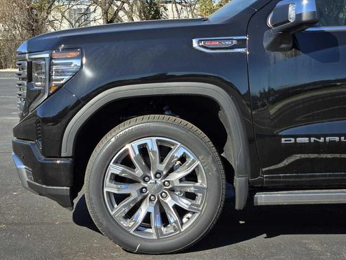 Onyx Black 2026 GMC Sierra 1500 Denali