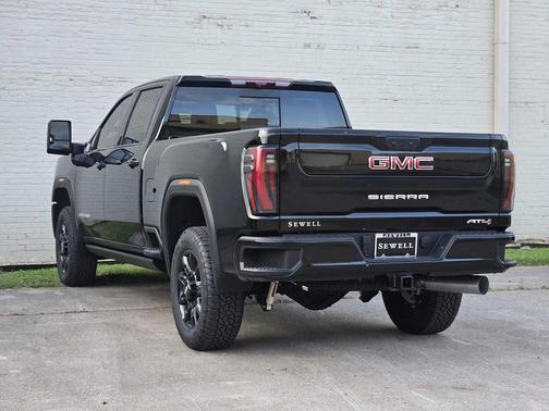 2026 GMC Sierra 2500 AT4