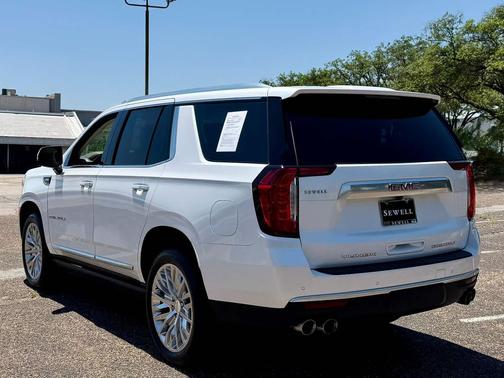White Frost Tricoat 2024 GMC Yukon Denali