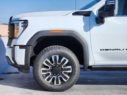 2026 GMC Sierra 2500 Denali Ultimate