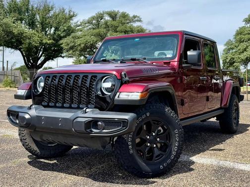 Snazzberry Pearlcoat 2022 Jeep Gladiator Willys 4x4