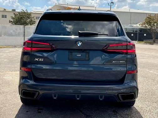 Arctic Grey Metallic 2022 BMW X5 xDrive40i