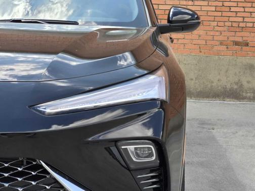 Ebony Twilight Metallic 2026 Buick Envista Avenir FWD