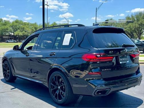 2020 BMW X7 M50i