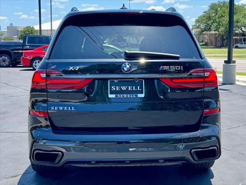2020 BMW X7 M50i