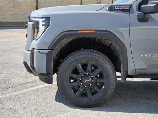 2025 GMC Sierra 2500 AT4