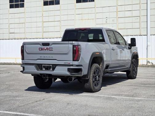 2025 GMC Sierra 2500 AT4