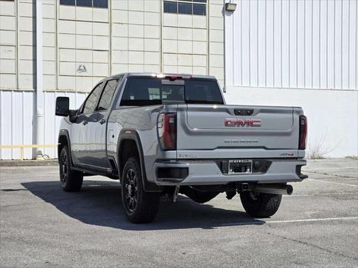 2025 GMC Sierra 2500 AT4