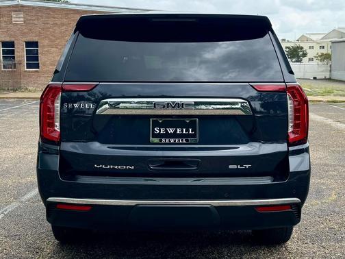 Titanium Rush Metallic 2024 GMC Yukon XL SLT