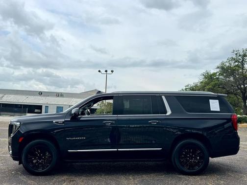 Titanium Rush Metallic 2024 GMC Yukon XL SLT