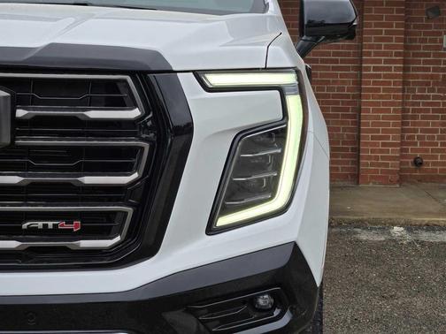 Summit White 2026 GMC Yukon XL 4WD AT4 Ultimate