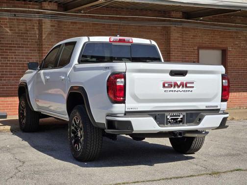 Summit White 2026 GMC Canyon Elevation
