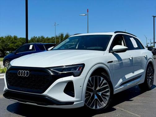 2024 Audi Q8 e-tron Prestige
