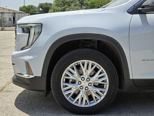 Glacier White Tricoat 2026 GMC Acadia Elevation FWD