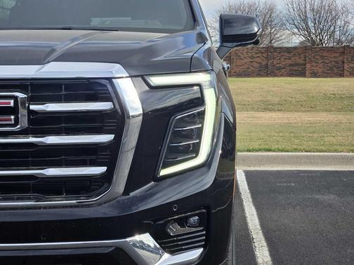 2026 GMC Yukon XL 4WD Elevation