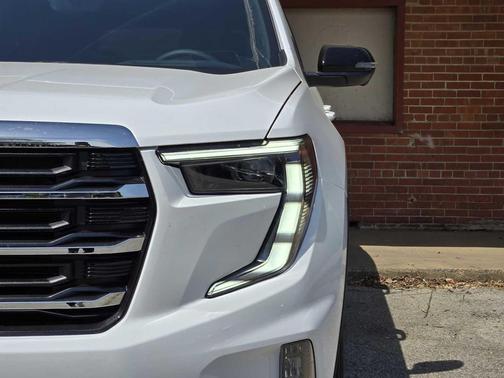 Summit White 2026 GMC Acadia Elevation FWD