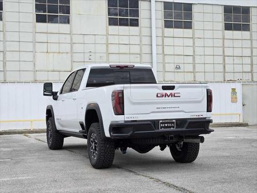 2025 GMC Sierra 2500 AT4