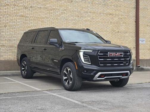 2025 GMC Yukon XL 4WD AT4