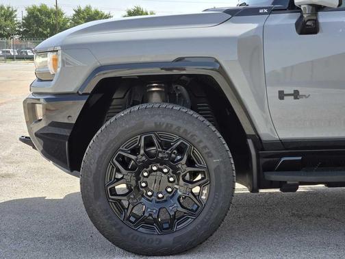 2025 GMC HUMMER EV SUV 2X