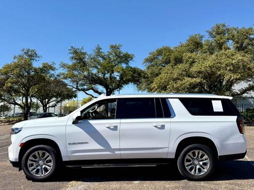 2023 Chevrolet Suburban LS