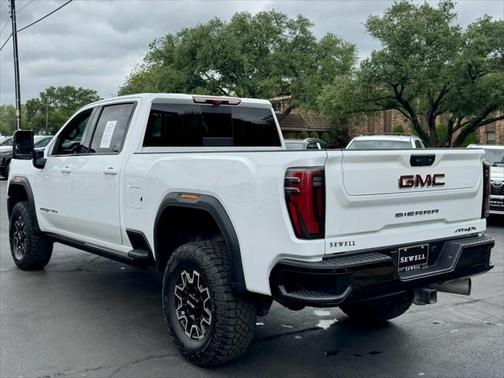2024 GMC Sierra 2500 AT4